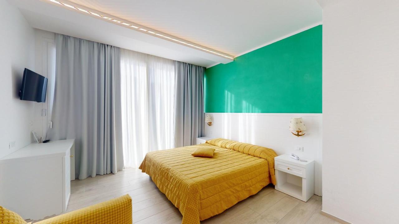 Hotel Zunino Spotorno Exterior photo