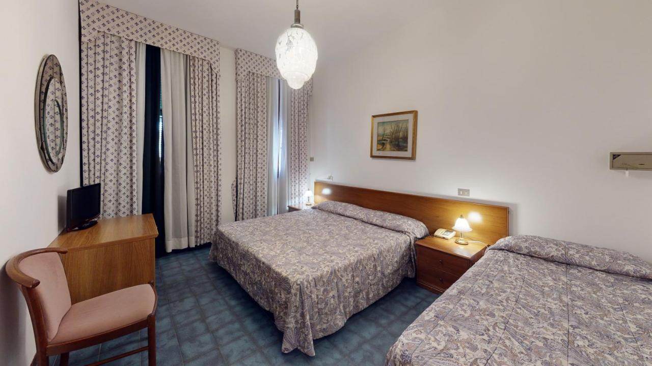 Hotel Zunino Spotorno Exterior photo